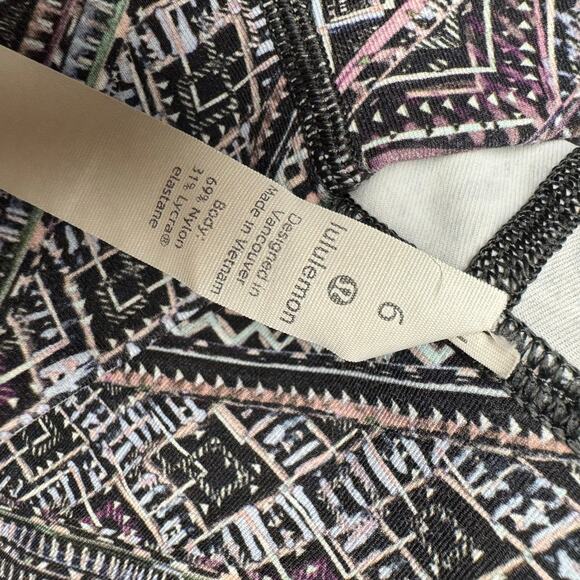 Lululemon Ankle Length Leggings Size 6 Geometric Pattern Active Yoga Running‎ - Picture 4 of 4